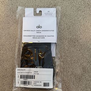 NWT Alo women’s medium black socks